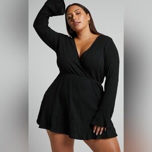 SHOWPO LONG SLEEVE MINI DRESS IN BLACK Size 14 XL